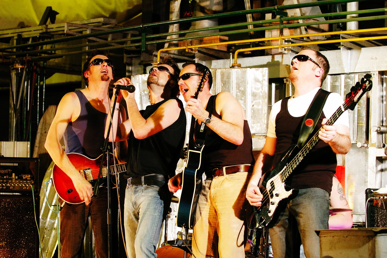 Mi2 na snemanju spota Zbudi me za 1. maj