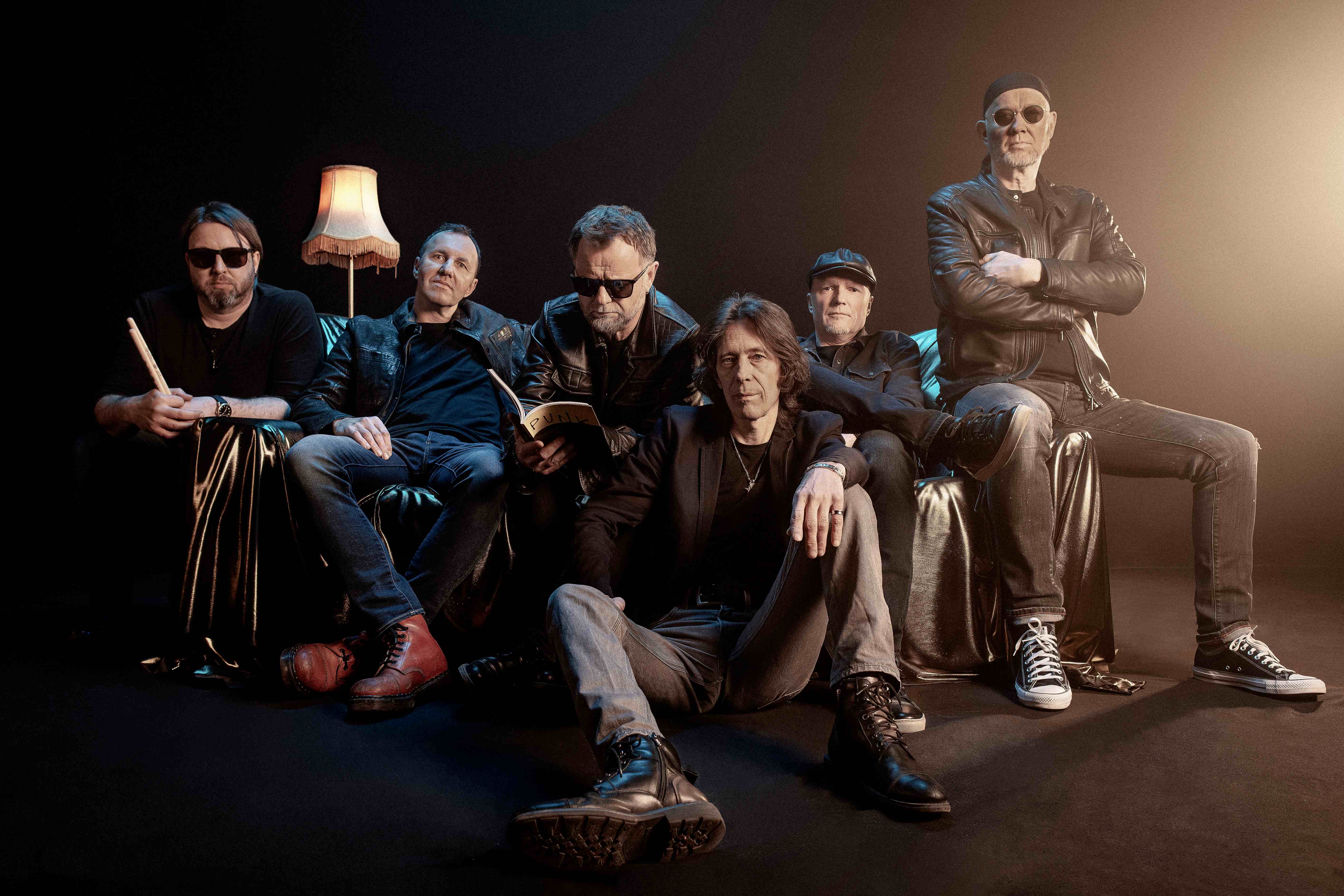 Mi2 uradna fotografija